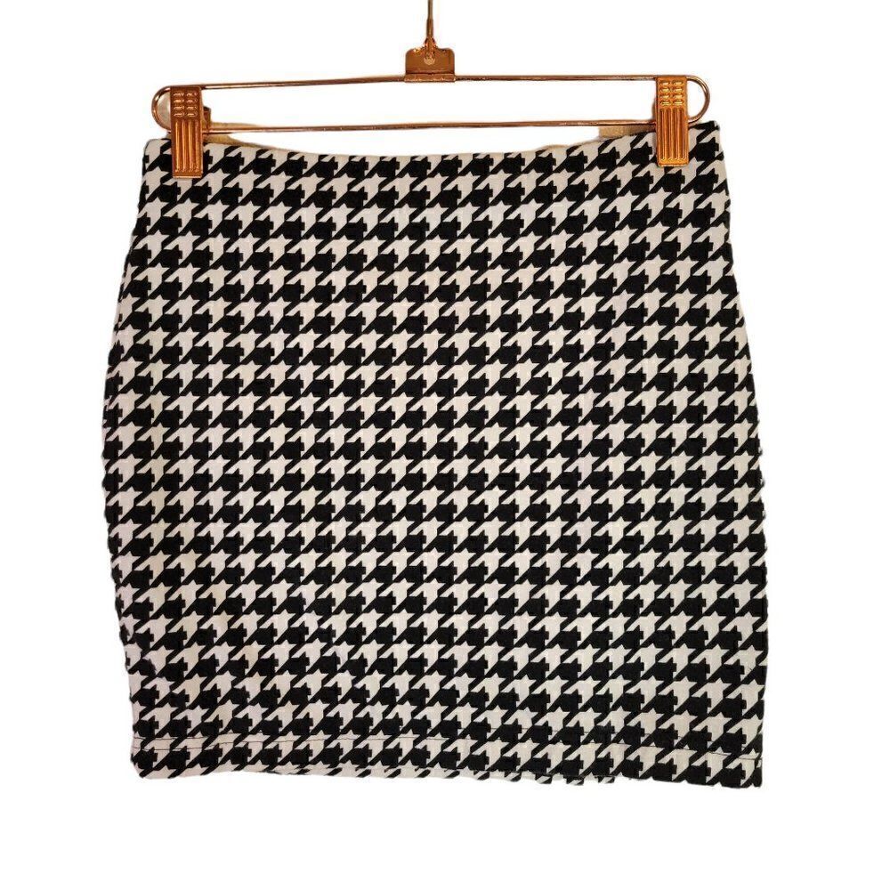 Forever 21 Houndstooth Mini Skirt (Size S)